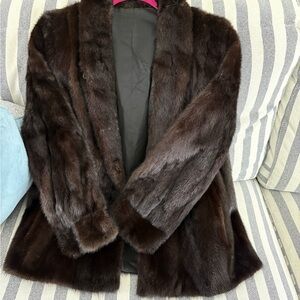 Mink Jacket. Elegant. Excellent condition. Made by Furrier in Toronto Canada S